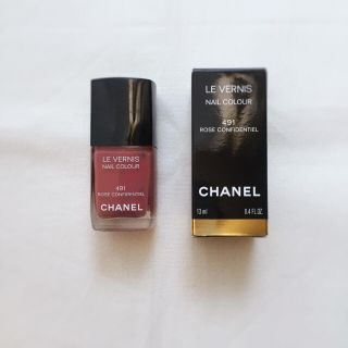 シャネル(CHANEL)のシャネル ネイルカラー ヴェルニ 491 ROSE CONFIDENTIEL(マニキュア)