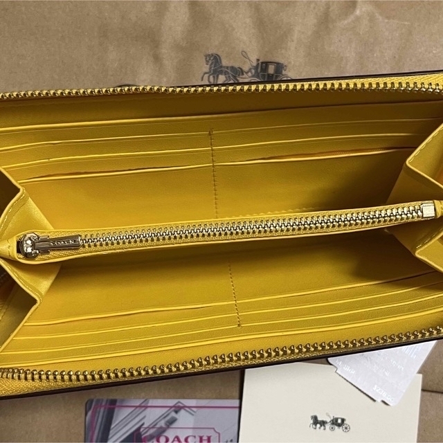 COACH コーチ 新品 ホワイト 長財布 レディース 小物 財布 白 092
