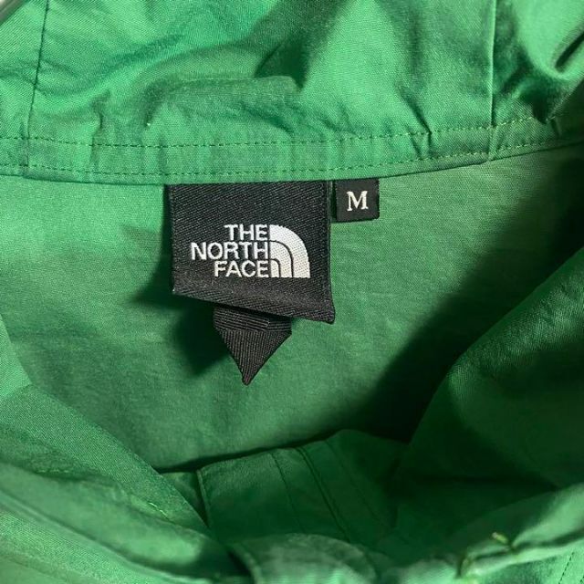 大人気ノースフェイス 刺繍 ナイロンジャケット 　グリーン　Mサイズ
