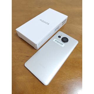 アクオス(AQUOS)のAQUOS sense 7 Plus シルバー(スマートフォン本体)