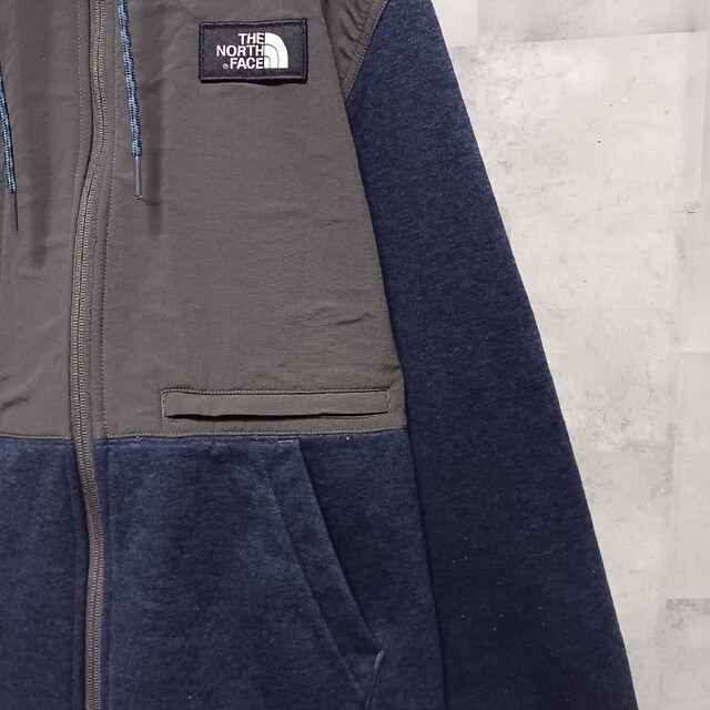 THE NORTH FACE(ザノースフェイス)のUS古着 希少デザイン THE NORTH FACE メンズフリースジャケット メンズのジャケット/アウター(ブルゾン)の商品写真