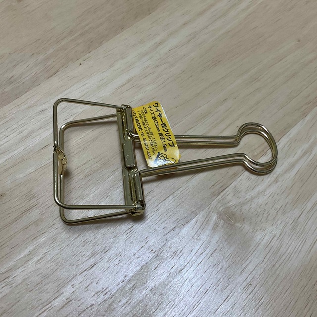 クリップ 金 インテリア/住まい/日用品の文房具(その他)の商品写真