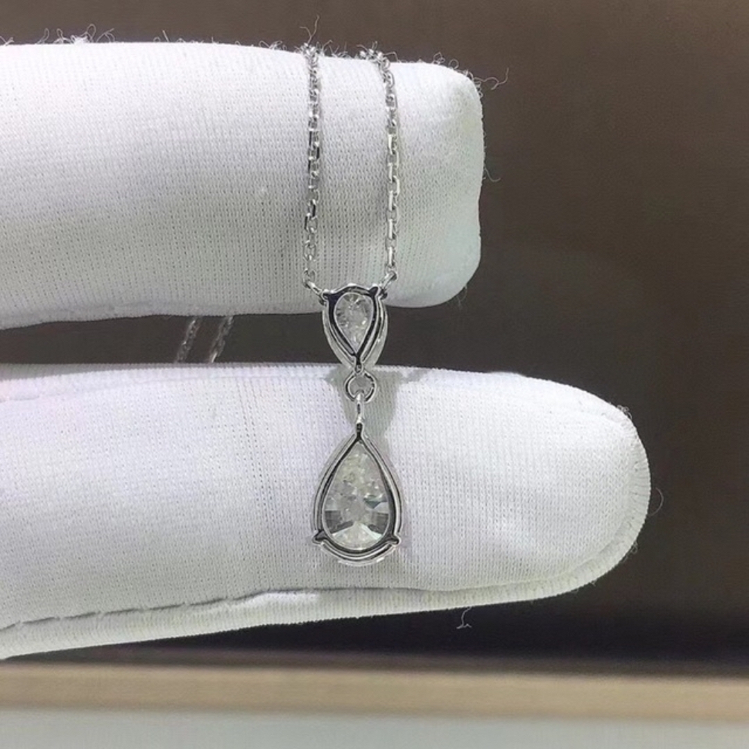 2.4ct. 新品・未使用　モアサナイトネックレス　02