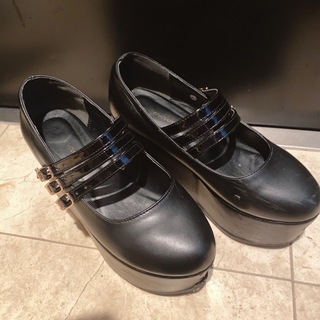 ウィゴー(WEGO)の厚底ブーツ(ローファー/革靴)