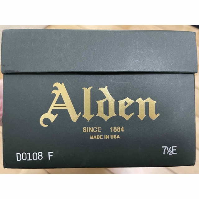 Alden(オールデン)の新品未使用 Alden D0108  スウェード タッセルローファー 7H E メンズの靴/シューズ(スリッポン/モカシン)の商品写真