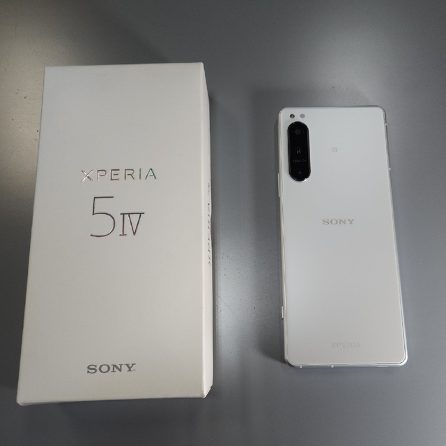 Xperia(エクスペリア)のXperia5iv XQ-CQ44 Ecru White スマホ/家電/カメラのスマートフォン/携帯電話(スマートフォン本体)の商品写真