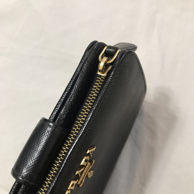 PRADA　プラダ　ホック式折り財布　サフィアーノ　1ML225 ブラック