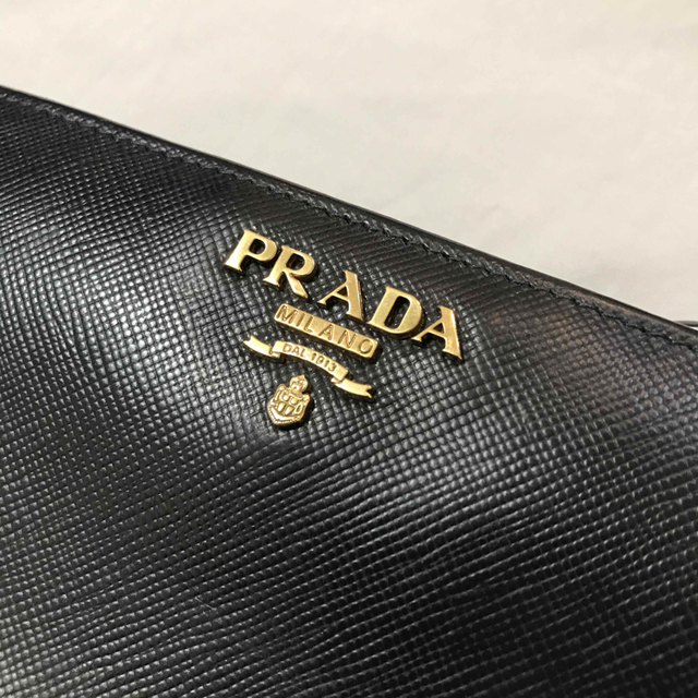 PRADA　プラダ　ホック式折り財布　サフィアーノ　1ML225 ブラック