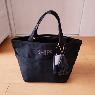 SHIPS - 新品！SHIPSタッセル ポケットトートバッグ(ブラック)の通販 ...