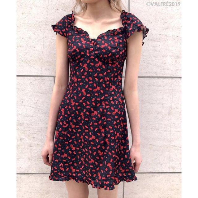 【新品未使用】lilLilly x Valfre LUCYcherryDress