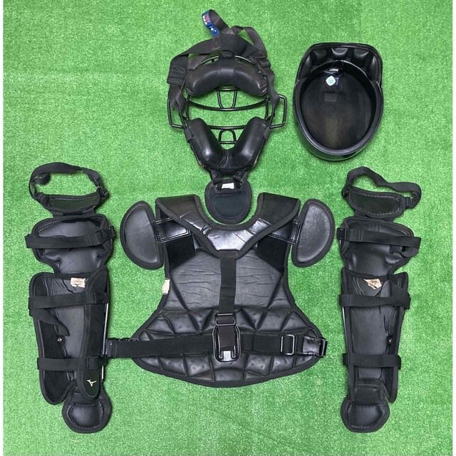 MIZUNO - 少年軟式 野球 キャッチャー 防具 ヘルメット MIZUNO - 少年軟式 野球 キャッチャー 防具 ヘルメット