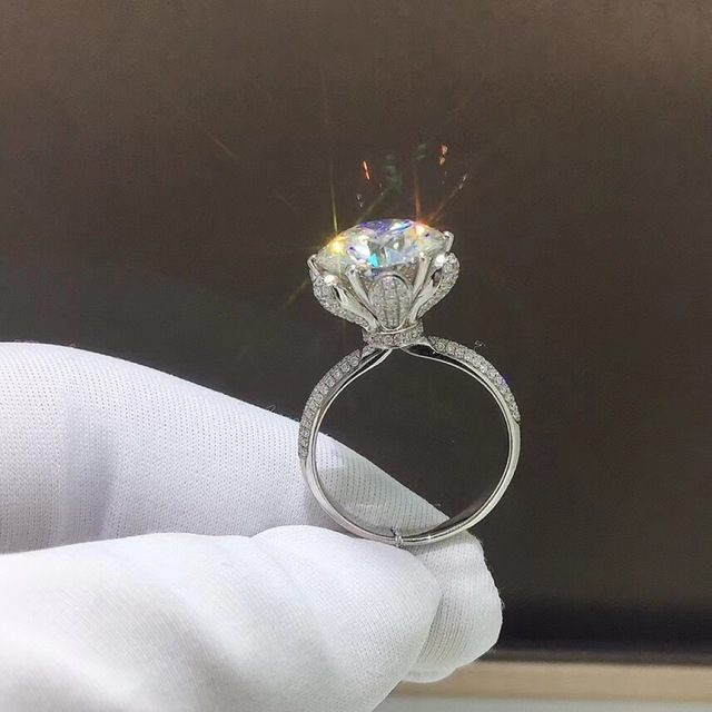 【newデザイン】モアサナイト 　リング　K18PG レディースのアクセサリー(リング(指輪))の商品写真