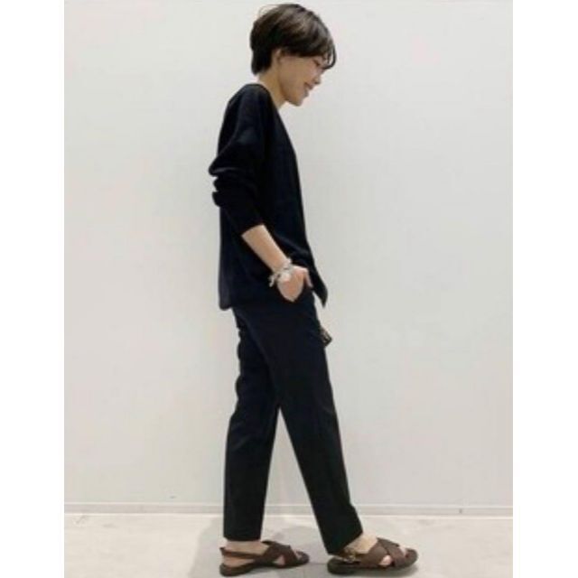 美品♪アパルトモン コットンシルクVネックカーディガン ブラック 美品♪アパルトモン コットンシルクVネックカーディガン ブラック