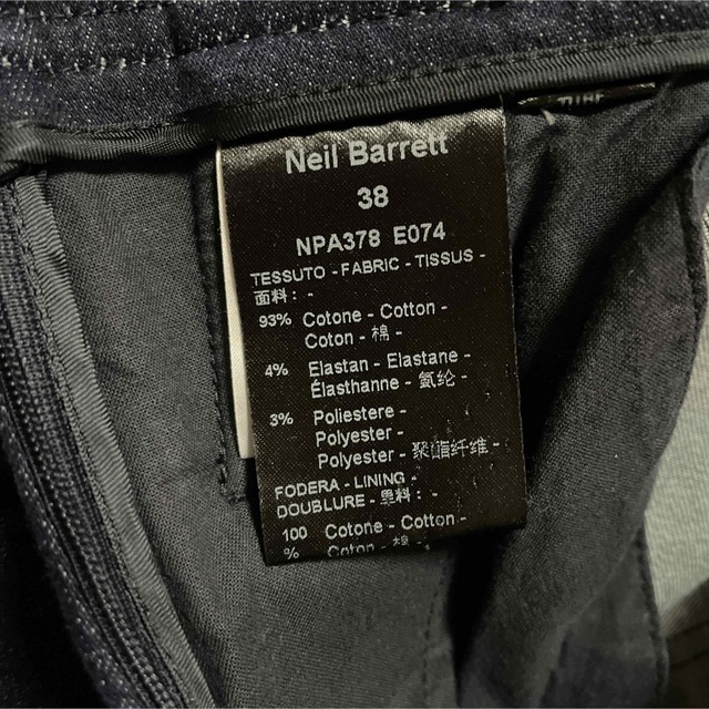 NEIL BARRETT(ニールバレット)の お値下げ　NeiL BarreTT ニールバレット　デニム　38 美品✨ レディースのパンツ(デニム/ジーンズ)の商品写真