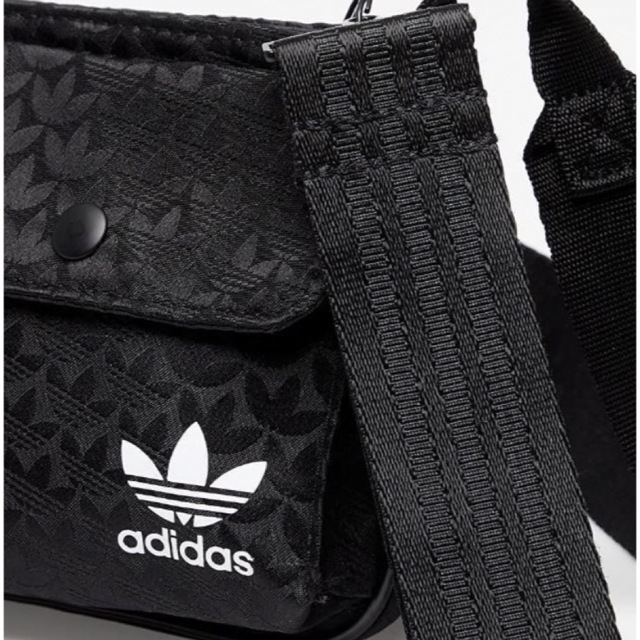 Originals（adidas）(オリジナルス)のadidasオリジナルスミニエアライナーバッグ（ひまわり様専用） レディースのバッグ(ショルダーバッグ)の商品写真