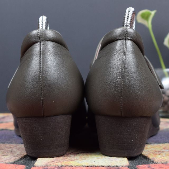 美品　atelier mode et jacomo　22.5　ハラコ　パンプス レディースの靴/シューズ(ハイヒール/パンプス)の商品写真