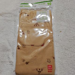 ユニクロ(UNIQLO)の新品　UNIQLOベビーレギンス90cm　海の砂浜柄7分丈(パンツ/スパッツ)