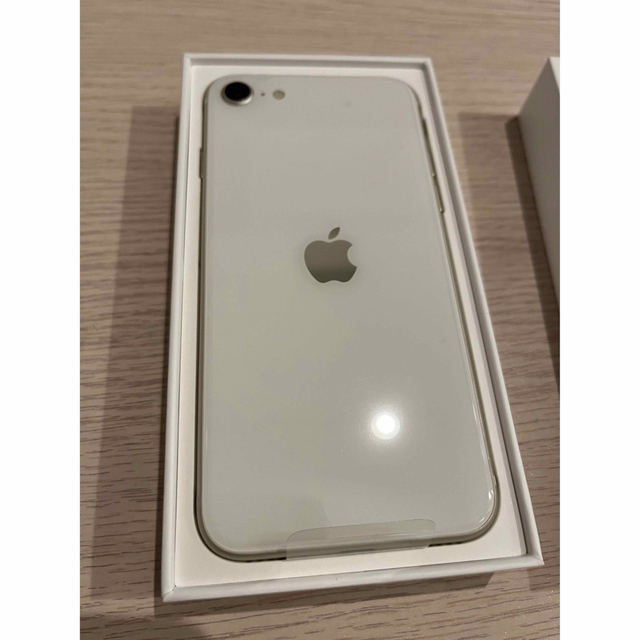 iPhone - 《新品未使用品》iPhone SE 第3世代 128GB スターライト ...