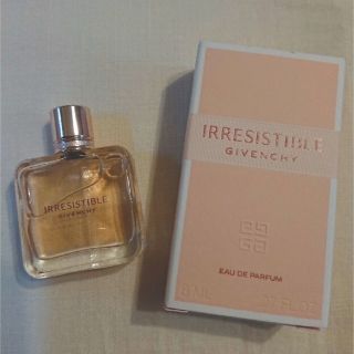 ジバンシィ(GIVENCHY)のジバンシイ　イレジスティブル オーデパルファム 8ml(香水(女性用))