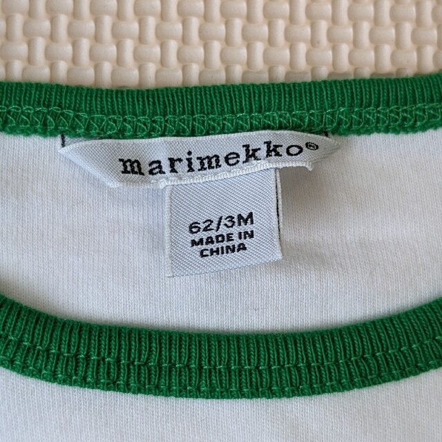 marimekko(マリメッコ)の【新品未使用】marimekko　上下セット　62㌢　3ヶ月 キッズ/ベビー/マタニティのベビー服(~85cm)(シャツ/カットソー)の商品写真