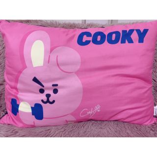 ビーティーイシビル(BT21)のCOOKY  まくら　クッション(アイドルグッズ)