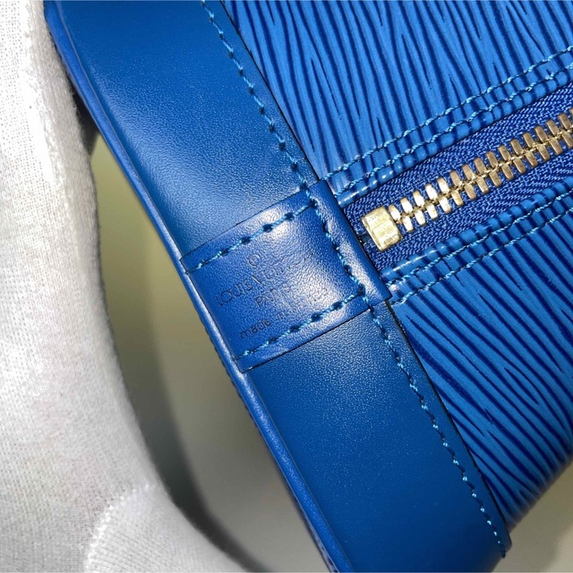 LOUIS VUITTON - Louis Vuitton 美品青 エピ アルマ ブルー