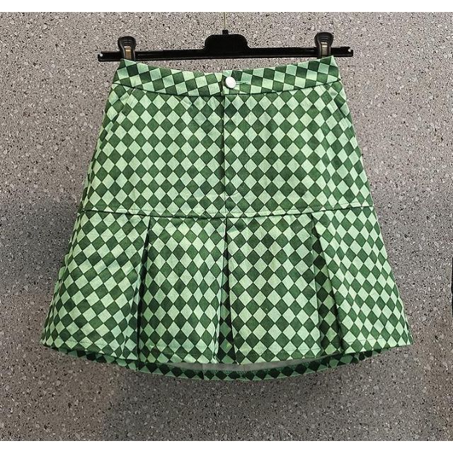 大きいサイズ レディース ミニスカート　新品 グリーン レディースのスカート(ミニスカート)の商品写真
