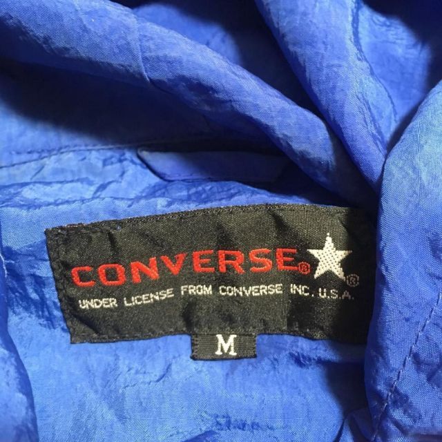 CONVERSE(コンバース)の90s CONVERSE ナイロンパーカー 青 M アノラック 古着 メンズのジャケット/アウター(ナイロンジャケット)の商品写真