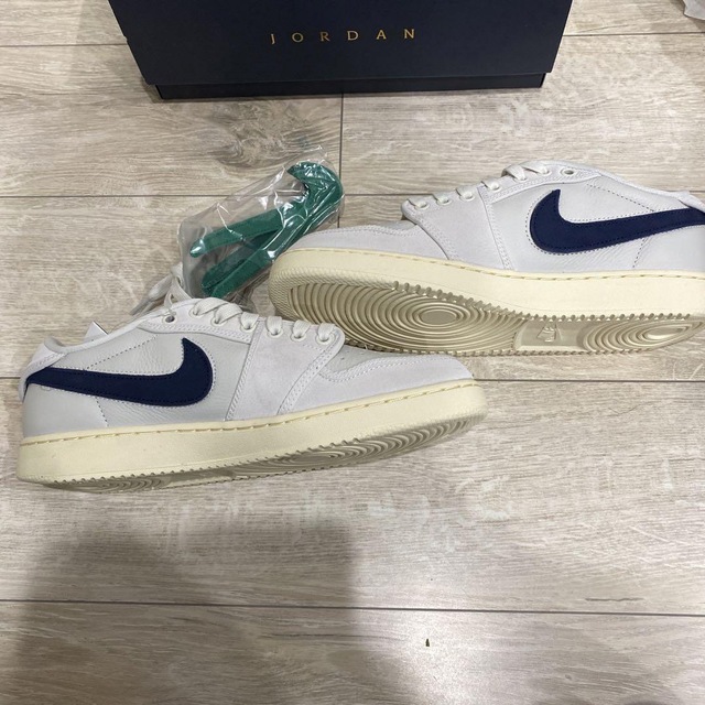 NIKE(ナイキ)のUNION Nike Air Jordan 1 Low KO メンズの靴/シューズ(スニーカー)の商品写真