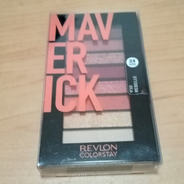 REVLON(レブロン)の元値1760円！新品未使用未開封レブロンREVLONアイシャドウパレットシャネル コスメ/美容のベースメイク/化粧品(アイシャドウ)の商品写真