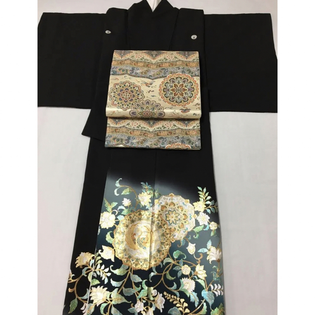 専用 近代の逸品❗️豪華黒留袖 作家物 正絹の通販 by 蛍 |ラクマ