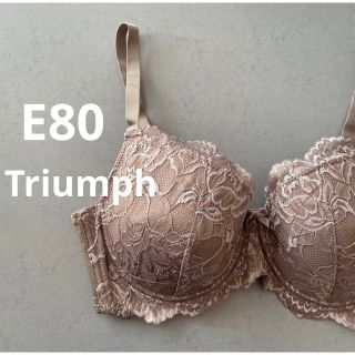 トリンプ(Triumph)のトリンプ  E80 モカ　4/5カップブラ　花柄レースブラ　ブラジャー(ブラ)