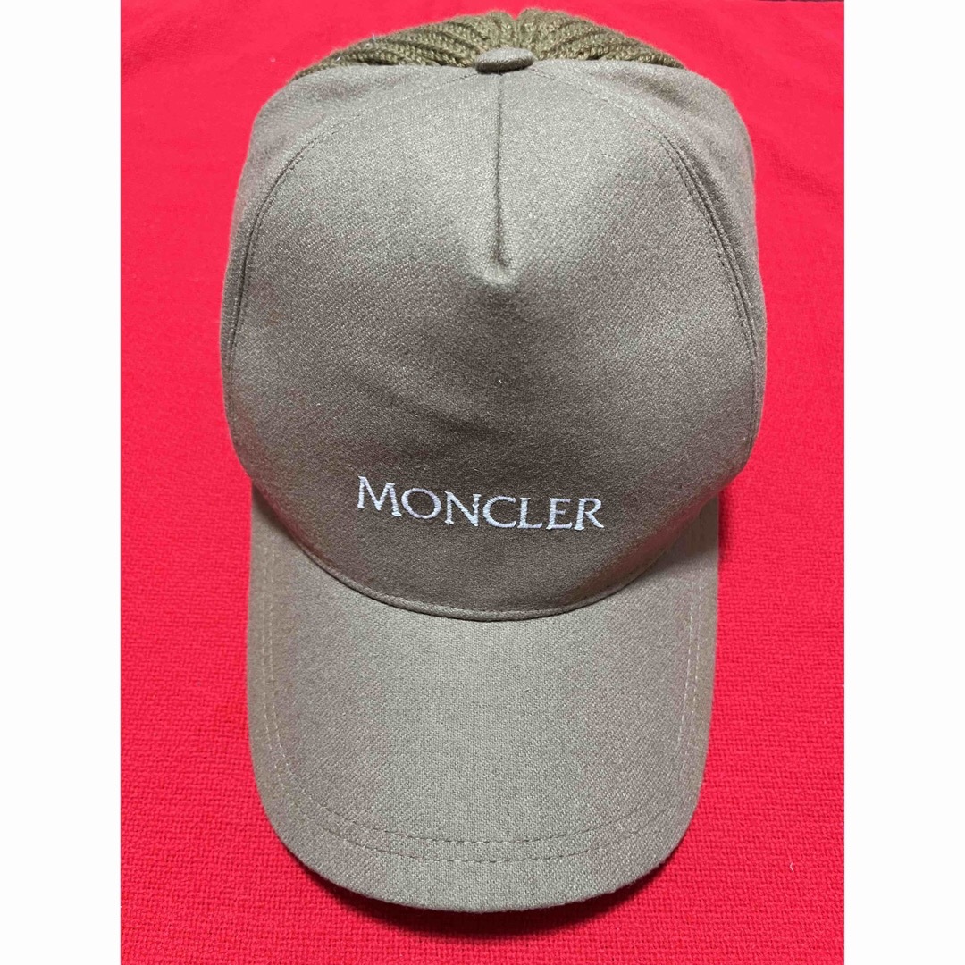 MONCLER(モンクレール)の定価¥39600新品　MONCLER モンクレール　ロゴ　キャップ　ベージュ レディースの帽子(キャップ)の商品写真