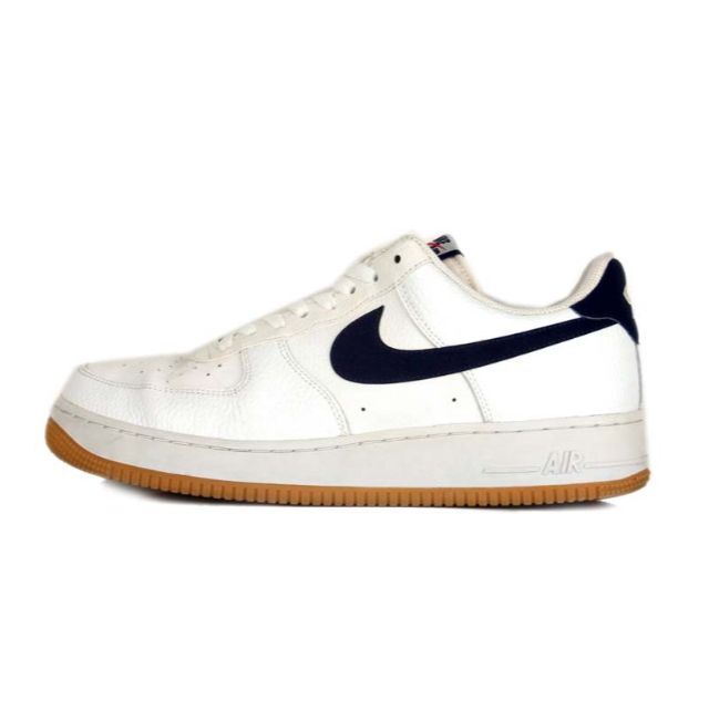 ナイキNIKE■AIR FORCE1 07 2エアフォーススニーカー