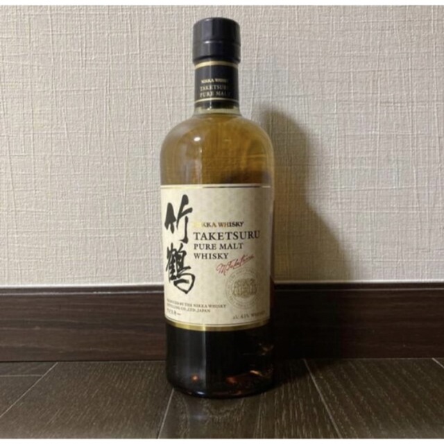 ニッカウヰスキー(ニッカウイスキー)のニッカ☆竹鶴ピュアモルト700ml 食品/飲料/酒の酒(ウイスキー)の商品写真