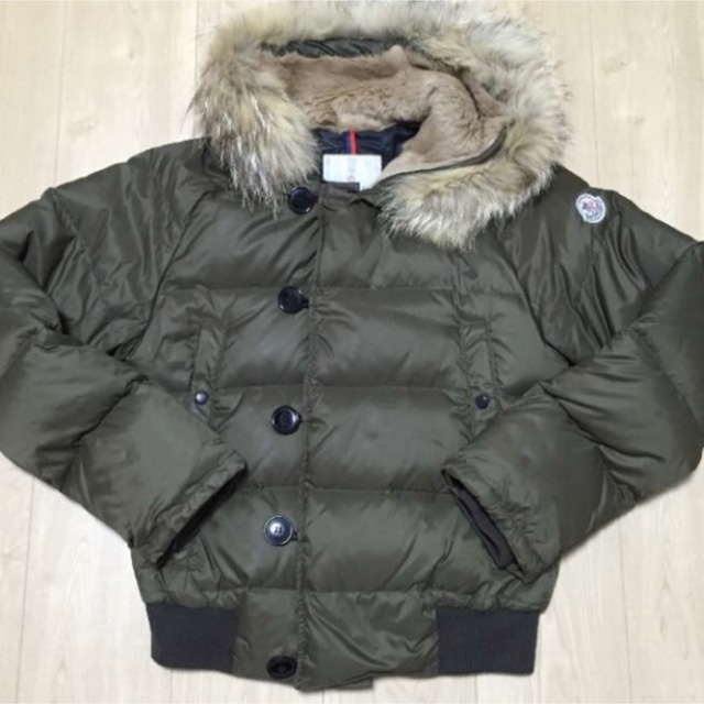 MONCLER　訳あり