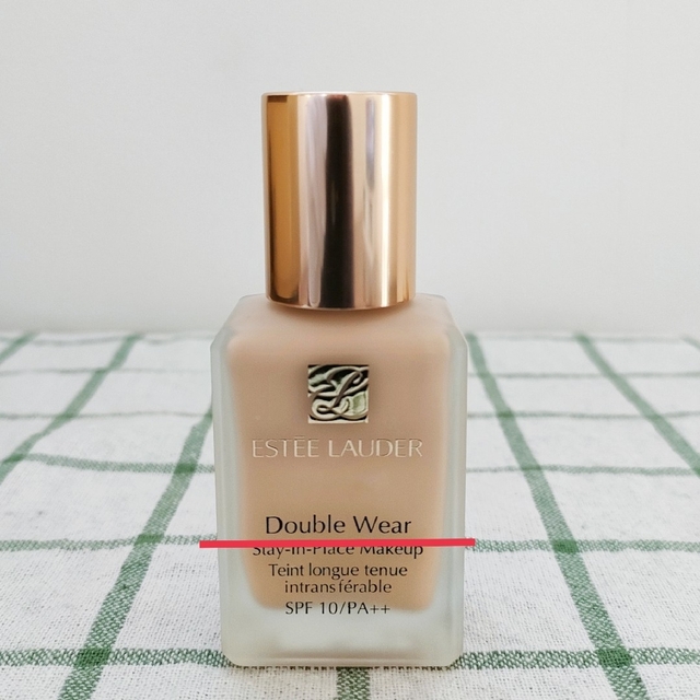 Estee Lauder(エスティローダー)のESTEE LAUDER エスティローダー ダブル ウェア #17 ボーン コスメ/美容のベースメイク/化粧品(ファンデーション)の商品写真