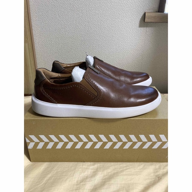 Clarks - 【定価2万】新品 クラークス スニーカー スリッポン 27cm UK9