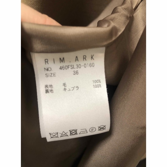 RIM.ARK(リムアーク)のRIM.ARKキャメル5万6,000円コート レディースのジャケット/アウター(ロングコート)の商品写真