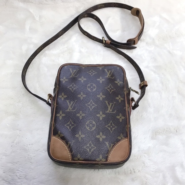 VUITTON ルイヴィトン モノグラム ダヌーブ ショルダーバッグ ボックス型