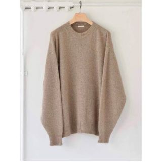 コモリ(COMOLI)のcomoli カシミヤ　クルーネックニット　21aw(ニット/セーター)