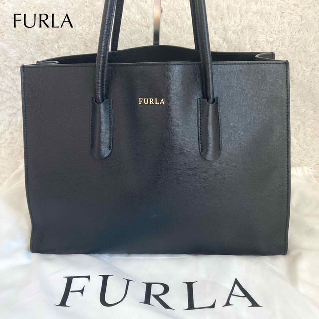 美品✨フルラ トートバッグ A4可 アミナ 黒 サフィアーノレザー