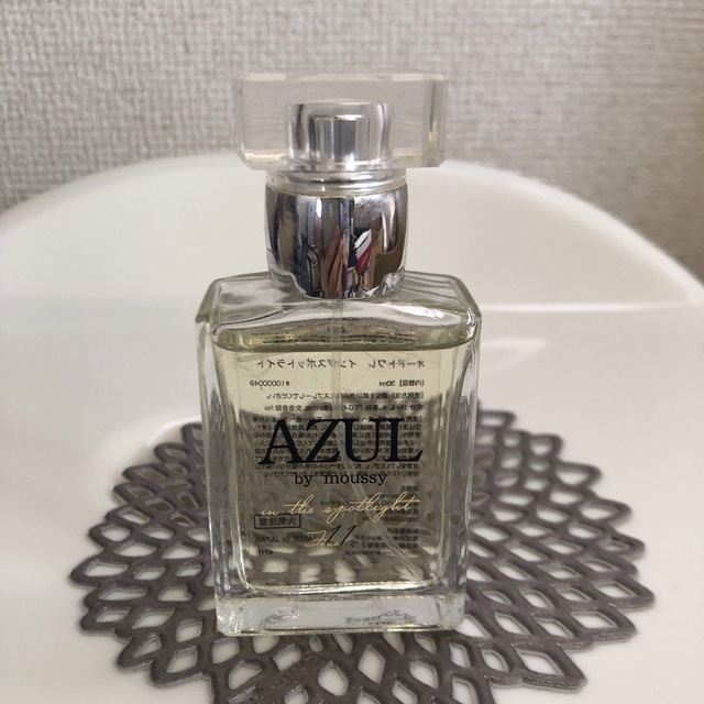 AZUL by moussy(アズールバイマウジー)のアズール オードトワレ   インザスポットライト 30ml コスメ/美容の香水(香水(女性用))の商品写真