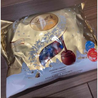 リンツ(Lindt)のはるひろさま専用　リンドール　ミニボール　300g(菓子/デザート)