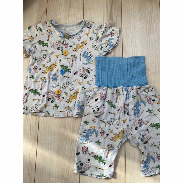 しまむら(シマムラ)の半袖パジャマ　100 キッズ/ベビー/マタニティのキッズ服男の子用(90cm~)(パジャマ)の商品写真