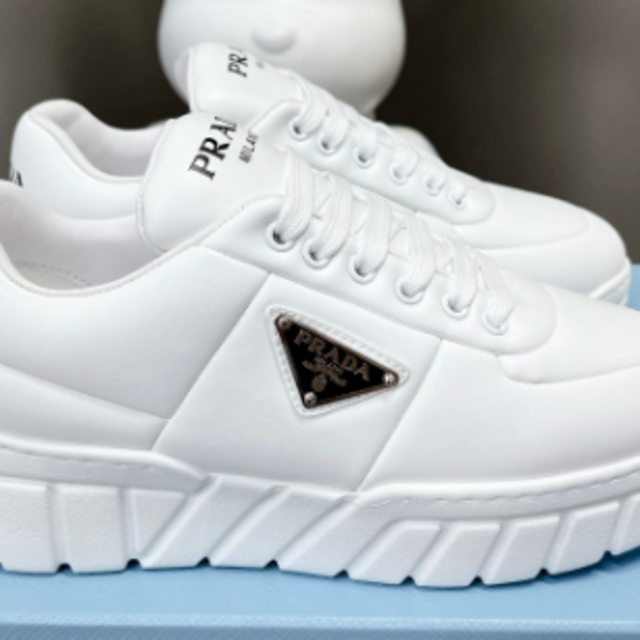 PRADA プラダ スニーカー