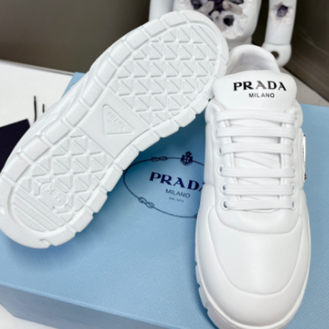 PRADA プラダ スニーカー