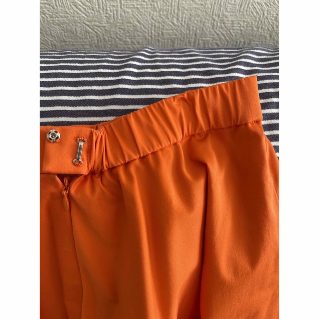 GALLARDA GALANTE(ガリャルダガランテ)のガリャルダガランテ　オレンジスカート レディースのスカート(ひざ丈スカート)の商品写真
