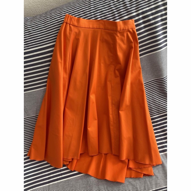 GALLARDA GALANTE(ガリャルダガランテ)のガリャルダガランテ　オレンジスカート レディースのスカート(ひざ丈スカート)の商品写真