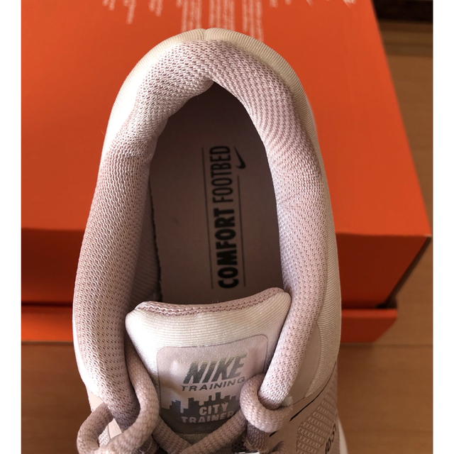 NIKE(ナイキ)の最終値下げ❗️正規品 ナイキ NIKE 新品 ウィメンズ スニーカー(23cm) レディースの靴/シューズ(スニーカー)の商品写真